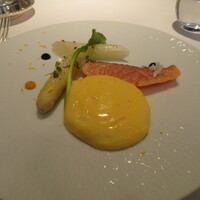 レ セゾン - 富士山麓の鱒とホワイトアスパラガスの共演