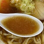 らーめん 蝦夷 - 適度な鶏油