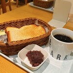カフェデンマルク - モーニングセット　バタートースト粒あん＆バター　480円