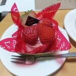 洋菓子倶楽部 KAREN - 苺のスペシャルムース