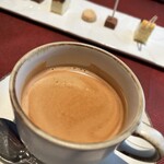 Bisutoro Taka - カフェ。コーヒーがかなり苦めかも