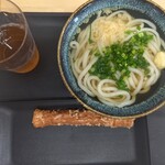 まんでがん - かけ小(290円)+ちくわ天(130円)