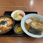 とき和 - カツ丼セット(半ラーメン)￥990