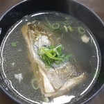 市場の食堂 - アラ汁