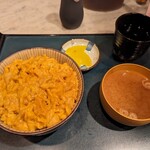 ぺりーのいくら丼 - うにたっぷり丼