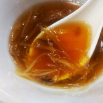 蓮香園 - 鶏肉入りフカヒレスープ