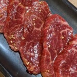 Yakiniku Kumachan - 柔らかい牛もも。脂身が少ないので女性に人気です。