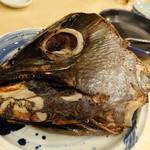 Tsukijibiggusushi - 数量限定のマグロカブト焼き(2014年3月)