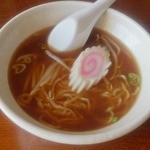 串美 - 600円の土日限定ランチバイキングでいただける小ラーメン