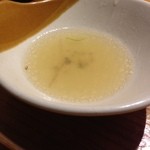 炭火焼肉 筵 - ◇このスープ、美味かったなぁ～～。。。不思議な甘さだった。