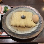 Jikitan Momiji - 見事な麺線。
