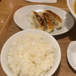 餃子と炙り こけこっこ - 