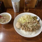 Taiwan Yoichi - E ルーロ飯(スープ付)