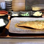 Himono Ya Sankyuu - 錆の味噌煮定食