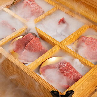 Our recommended 6-piece premium Wagyu beef platter! A must-have dish at the summit of meat