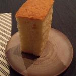 サーラ ビアンキ アル・ケッチァーノ - フォカッチャ