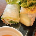 Thuan Viet Food Restaurant - 生春巻き