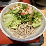 かつ丼家 まつくぼ - 付け合せの蕎麦