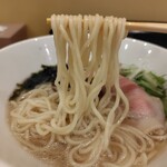 鳥取牛骨拉麺 八起 - 麺