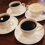 ガネーシュ - コーヒー(450円)×3とチャイ(500円)