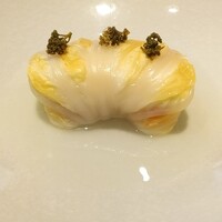 Florilege - 発酵青トウガラシ白菜包み チーズババロ さより
                
                発酵と柑橘スープ
                