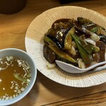 Riyuuen - 牛肉となす トーチ炒めかけご飯 950円
