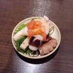Okinawa Ryourisara Hana - お通し　シーフードマリネ