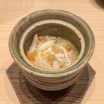 Satake - 宮城県産渡り蟹の茶碗蒸し、蟹の旨みが濃厚で茶碗蒸しとピッタリ