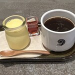 アンモナイトコーヒーマーケット - アメリカンとプリン