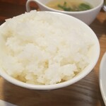 キッチン ブルー グローブ - ご飯大盛りのアップ