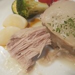 キッチン ブルー グローブ - ホロホロなポシェ、白いソースは初めてかも？