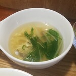 キッチン ブルー グローブ - 卵スープのアップ