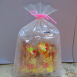 藤兵衛庵 - 花彩つむぎ（フルーツ）　５９４円（税込）の外包装【２０２４年５月】