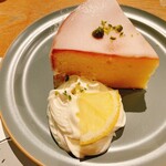 レストランミケイラ - 追加注文したレモンケーキ