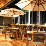 bri-cafe - 滝の前のテラス席夜