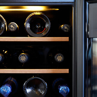 世界各国の希少なワインや多彩なお酒・ソフトドリンクを楽しむ