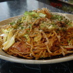 らい亭 - 豚焼きそば。