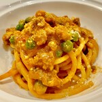 Trattoria NOTO - 20240506スパゲッティ　自家製サルシッチャ（ソーセージ）とグリンピースのトマトクリームソース