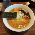 自家製麺 カミカゼ - 塩焦がしネギラーメン ¥900