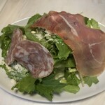pizzeria romana IL VENTO da REMO - グリーンサラダ(生サラミ添え)