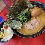 家系総本山 吉村家 - 