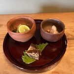 Teuchi Soba Senkichian - 一杯セット　左上より　アコウ刺身の出汁漬け、イカ塩辛、奈良漬け