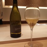 江戸焼肉 - 宮崎県都農町のワインでシャルドネ100%の白ワイン「白水アンフィルタード シャルドネ　2022」