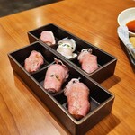 Kokusangyuu Yakiniku Tabehoudai Nikushou Sakai - 