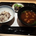 江戸焼肉 - ぼろご飯　 赤だし、メロン胡瓜