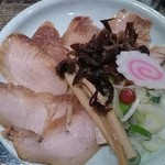 らーめん山頭火 - 特選とろ肉ラーメン