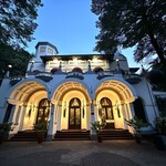 Tugu Kunstkring Paleis - 