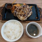 肉バル グリル＆バーベキュー プラチナミート - 