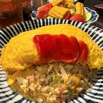 飯・酒場 コマメヤ - ⚫︎チャーシューチャーハン 450円
      ⚫︎玉子焼き300円
