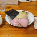 極汁美麺 umami - ビューです